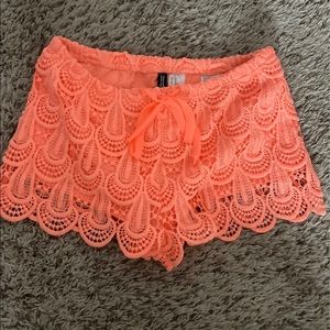 H&M coral shorts